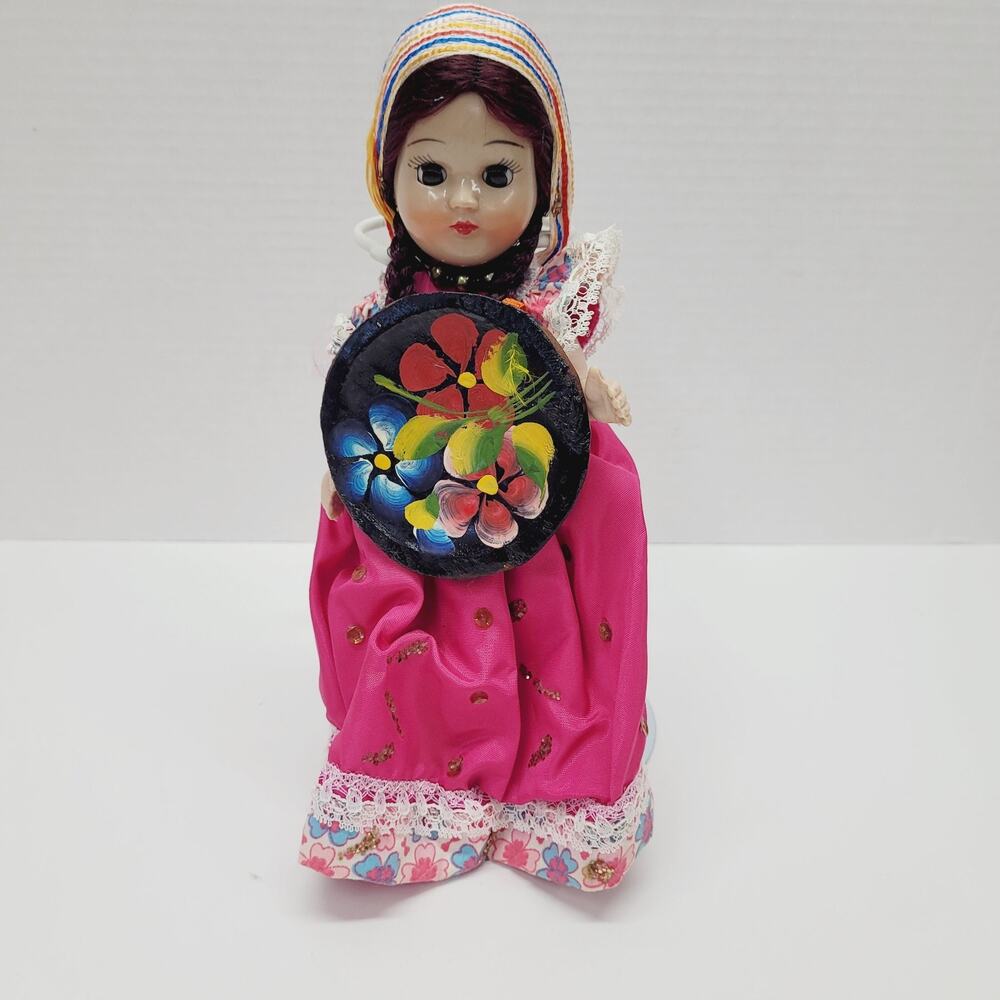 Vtg 10" Mexican Souvenir Doll Hand Painted & Sewn Composition Traditional Dress